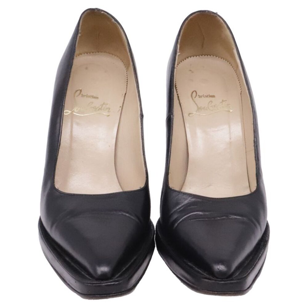 Christian Louboutin Pumps in Black Leather